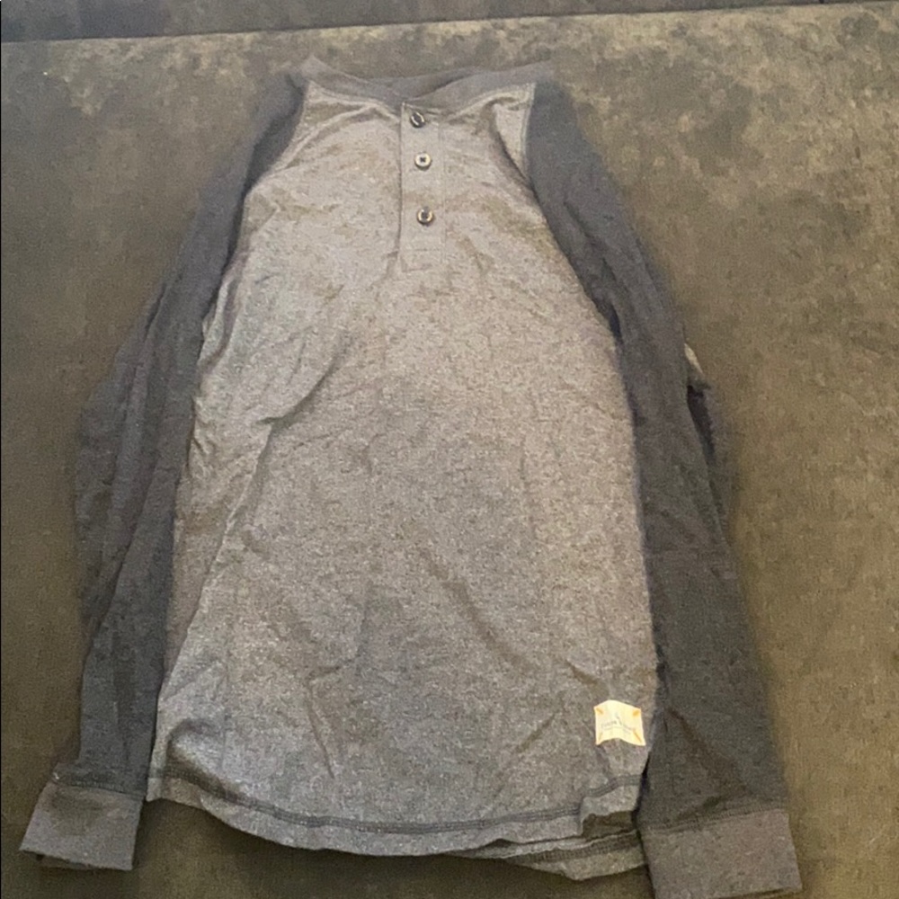 Button  t shirt long sleeve